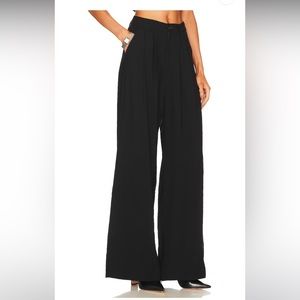 Fabi Wide Leg Pant in Black
NONchalant Label